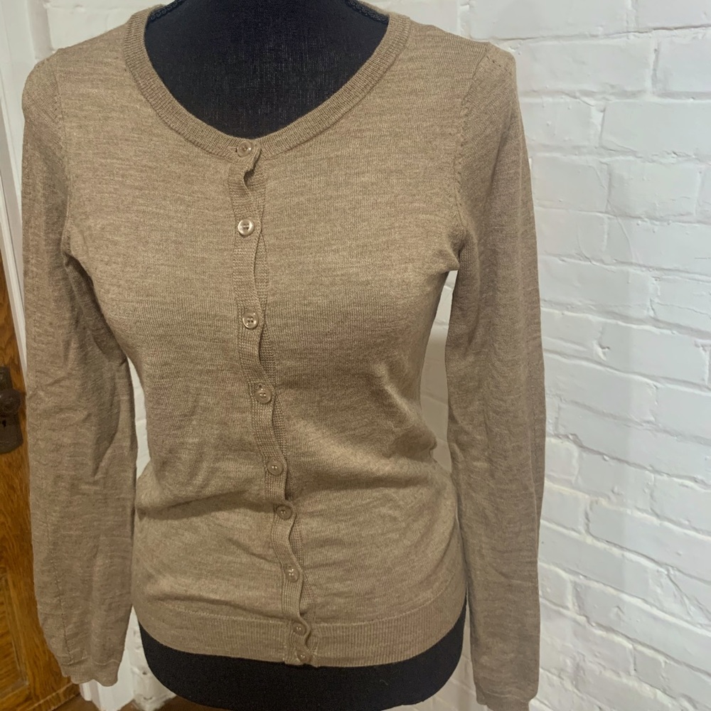 Limited Cardigan Medium